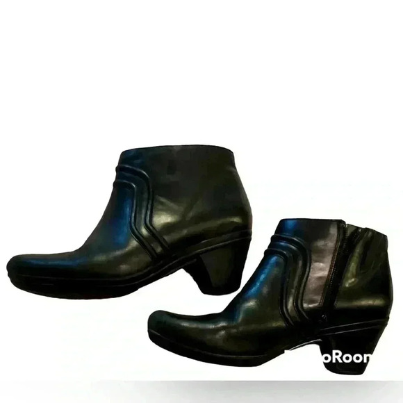 Raegan Leather Boots - Picture 2 of 5